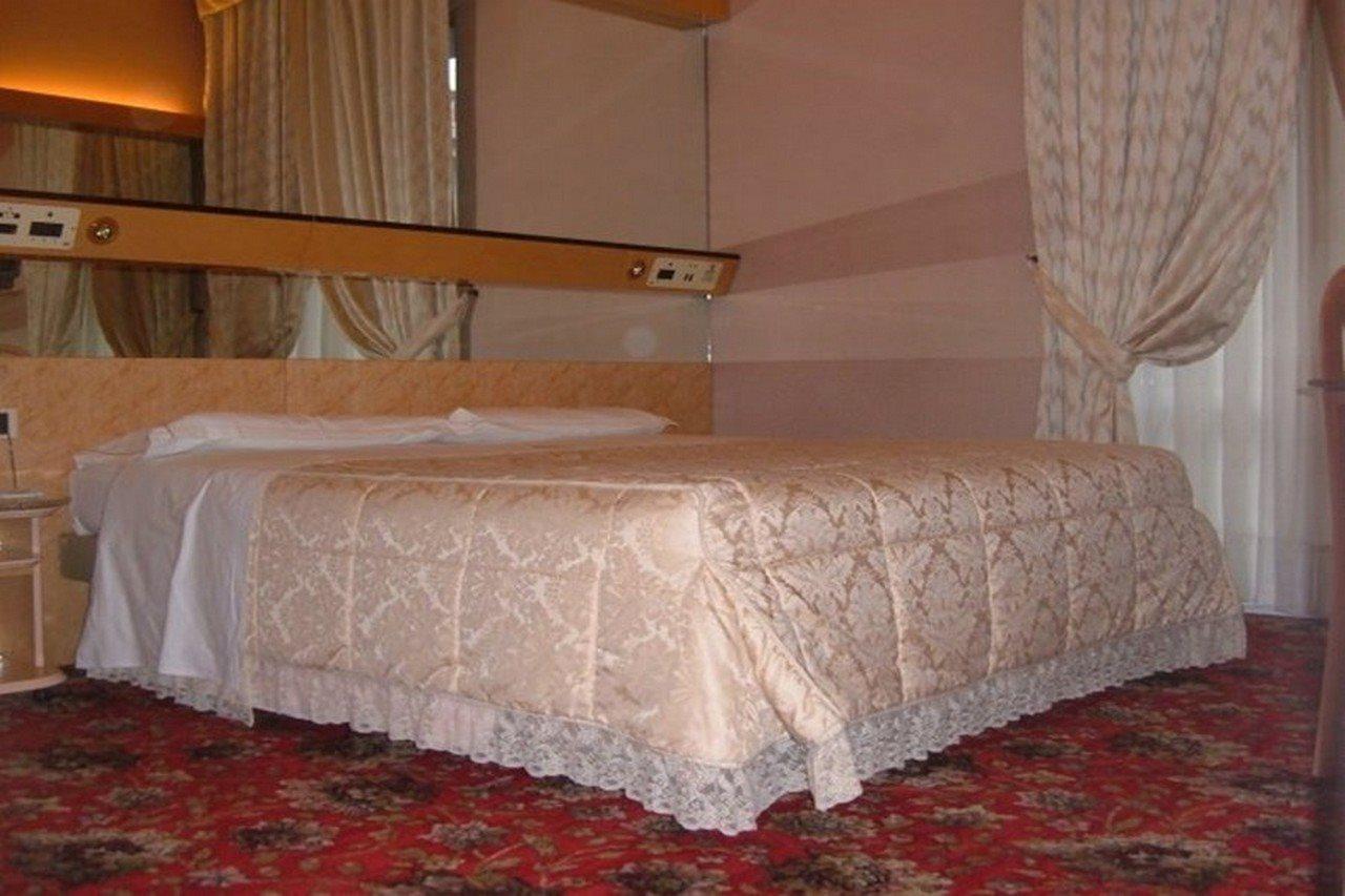 Hotel Roma Cesano Boscone Luaran gambar